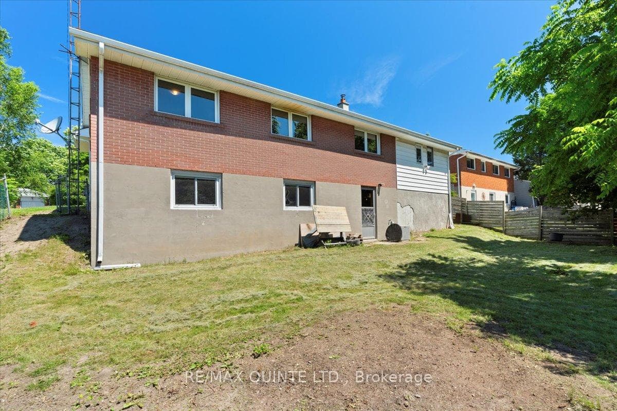 23 Harris Crescent photo 36