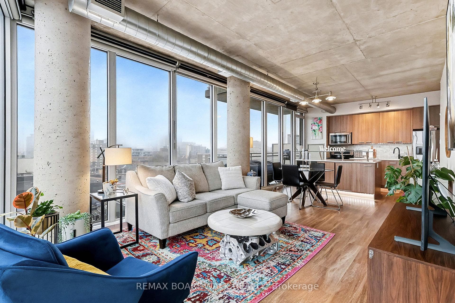 354 Gladstone Avenue Unit 710 photo 8