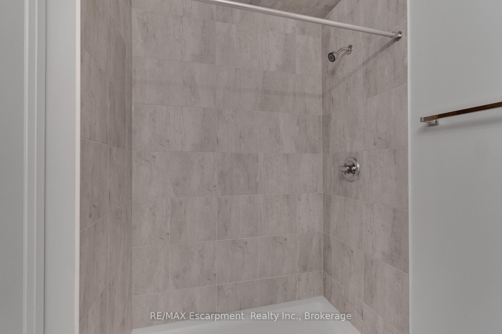 53 Aquarius Crescent photo 20