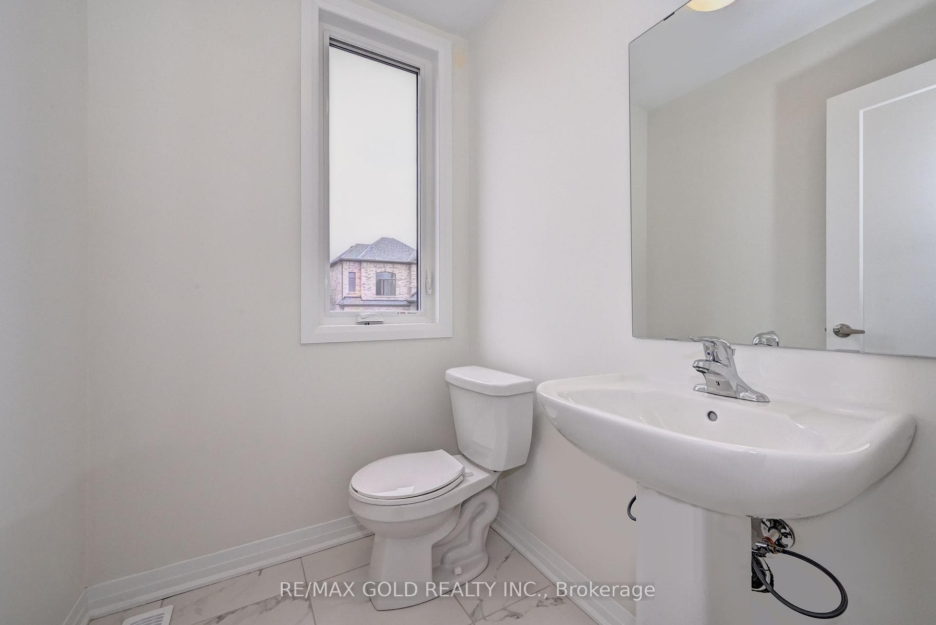 465 Robert Woolner Street photo 10
