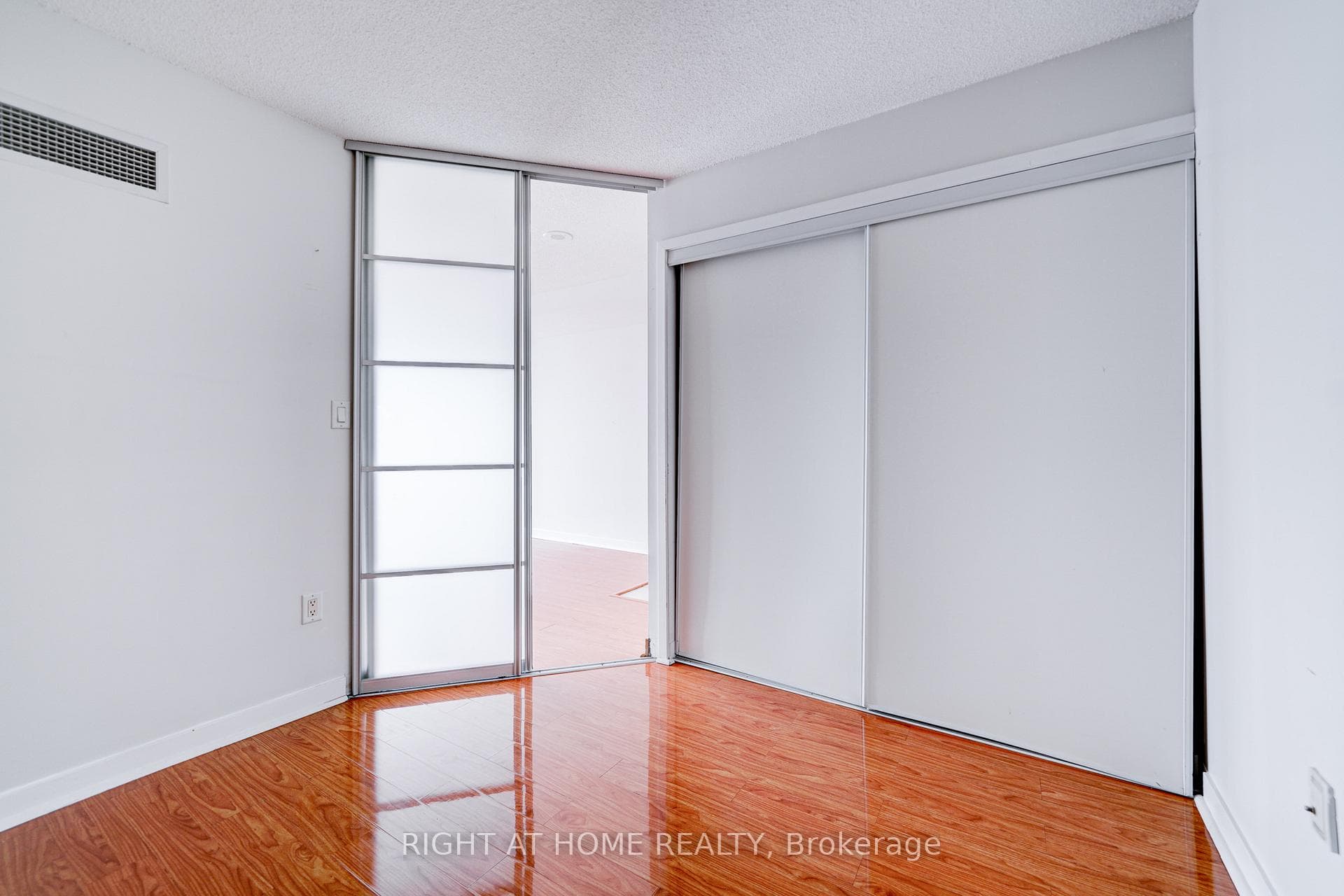 11 Brunel Court Unit 3305 photo 15