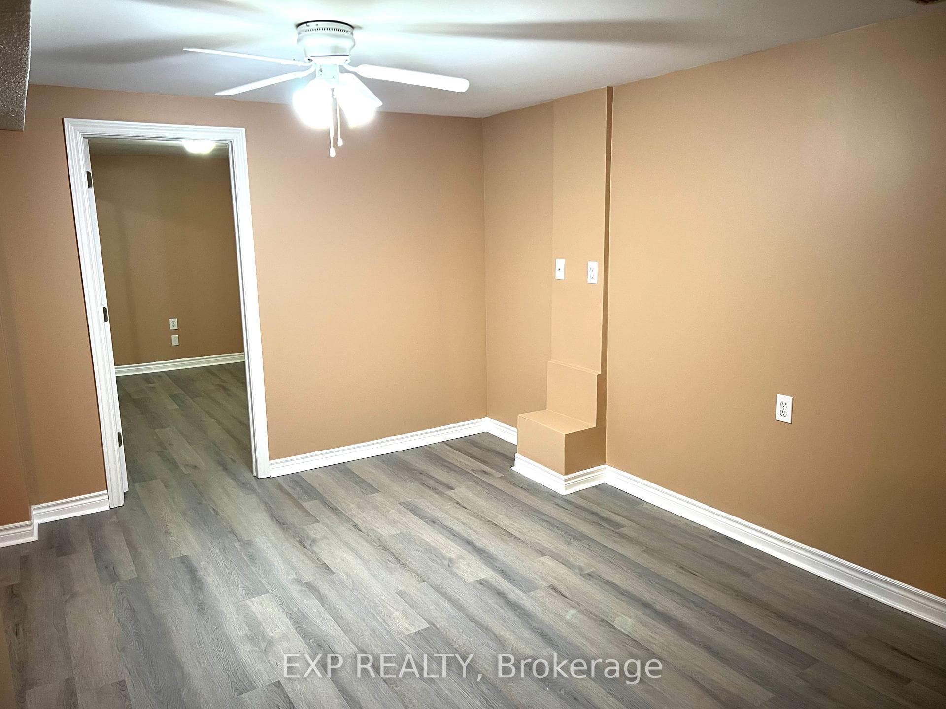 6074 Duford Drive photo 32