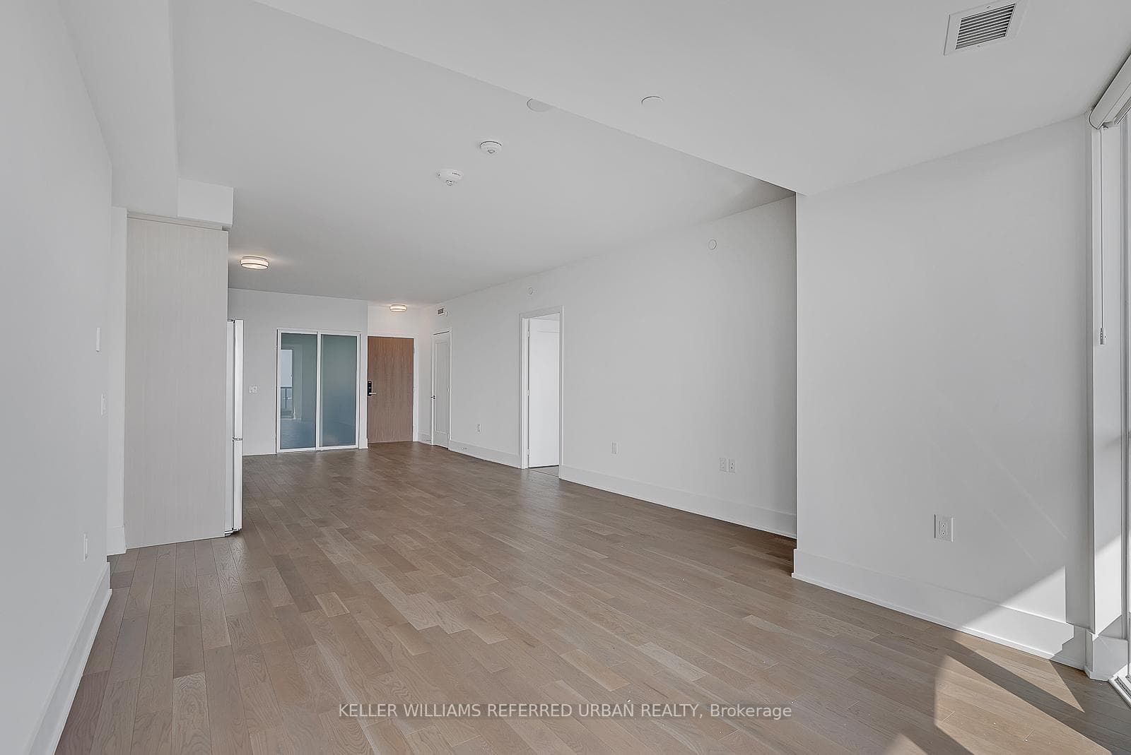 585 Bloor Street Unit 4118 photo 10