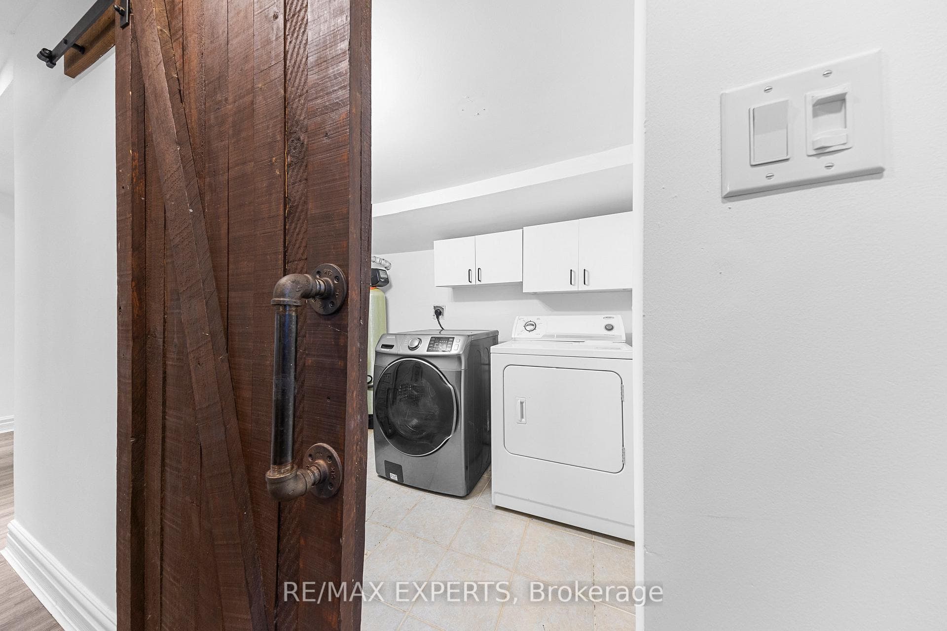 1023 Ferrier Avenue photo 17