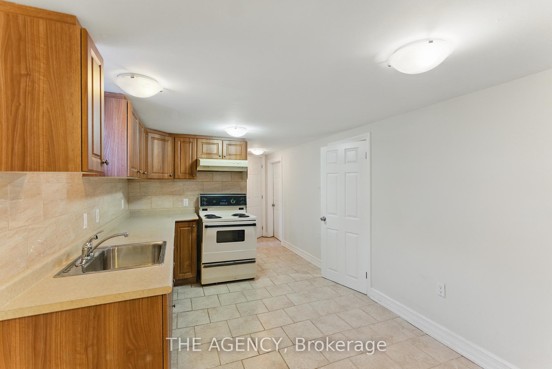 40 Butterworth Avenue photo 15
