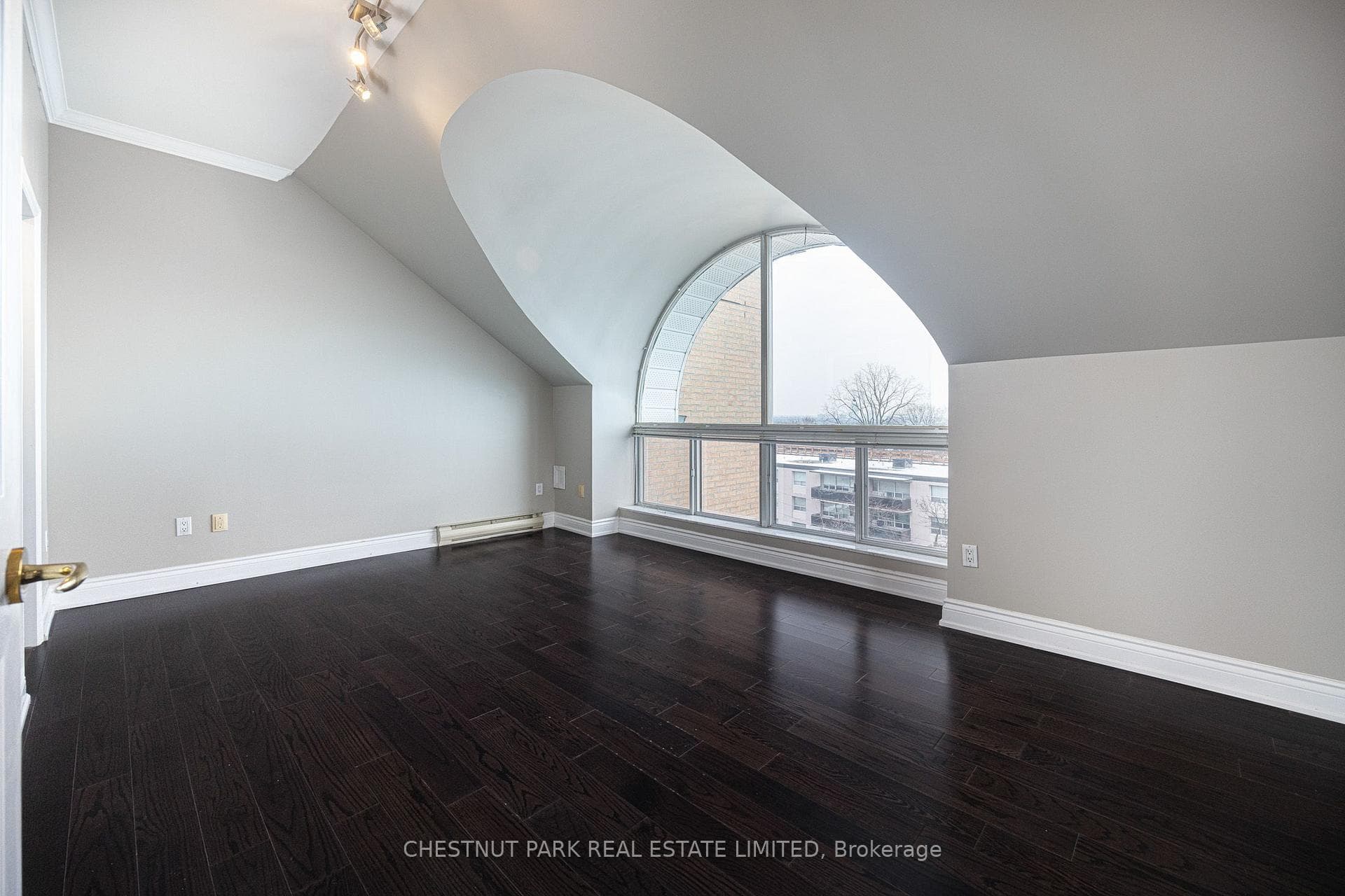 1818 Bayview Avenue Unit 607 photo 13