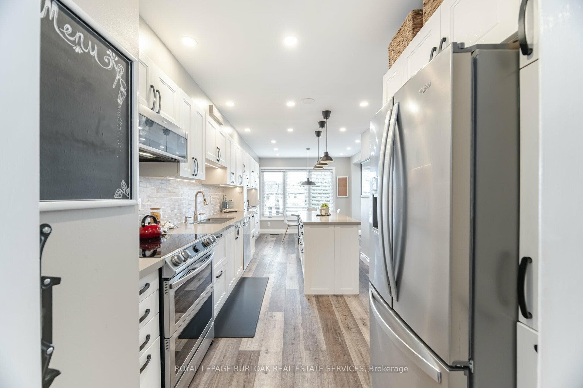 1138 Leewood Drive photo 10