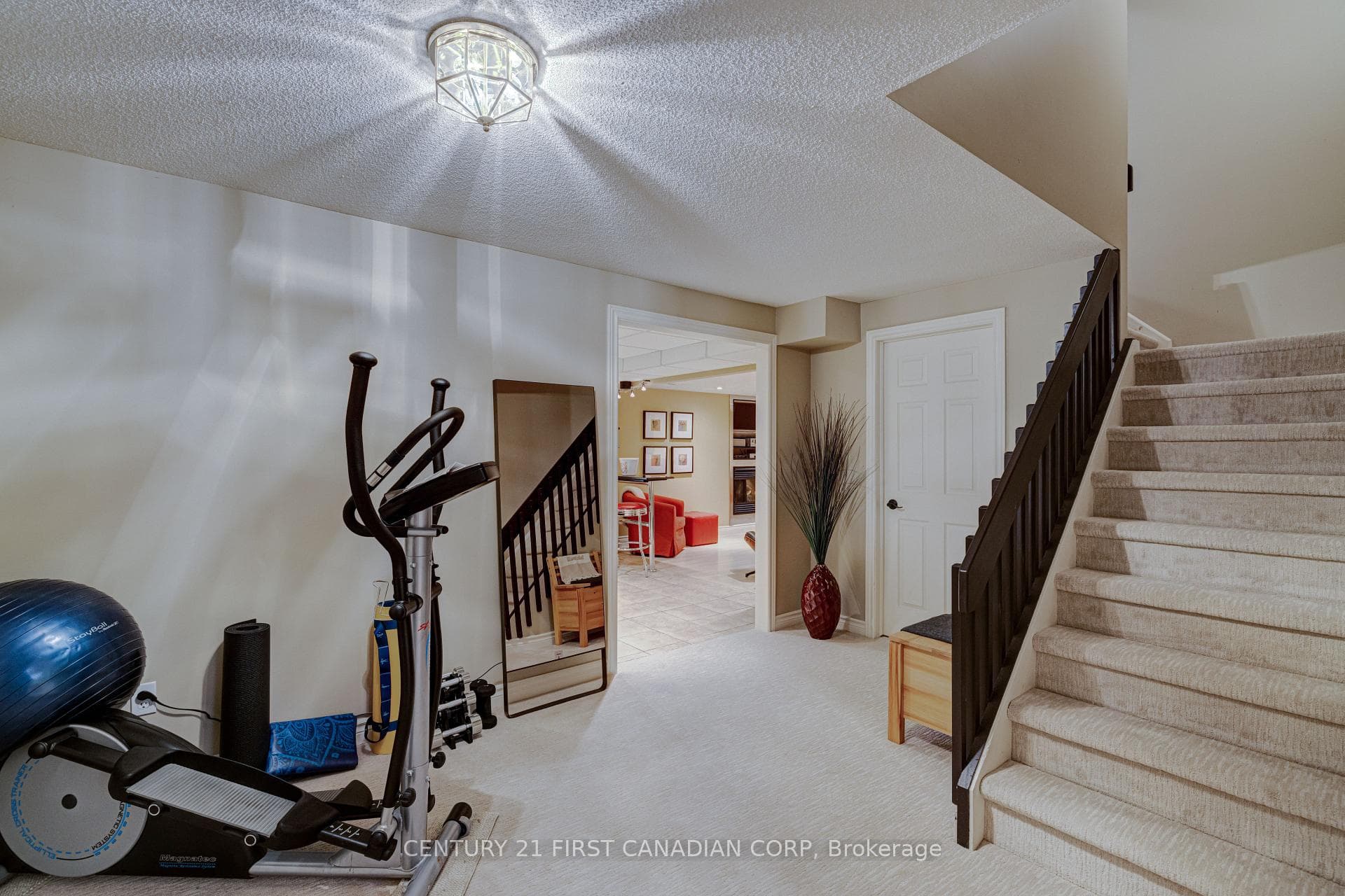 35 Samuel Place photo 26