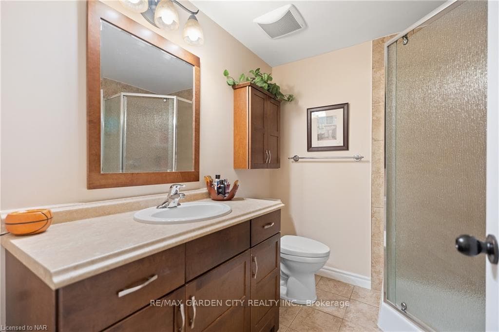 16 Bluegrass Crescent photo 27