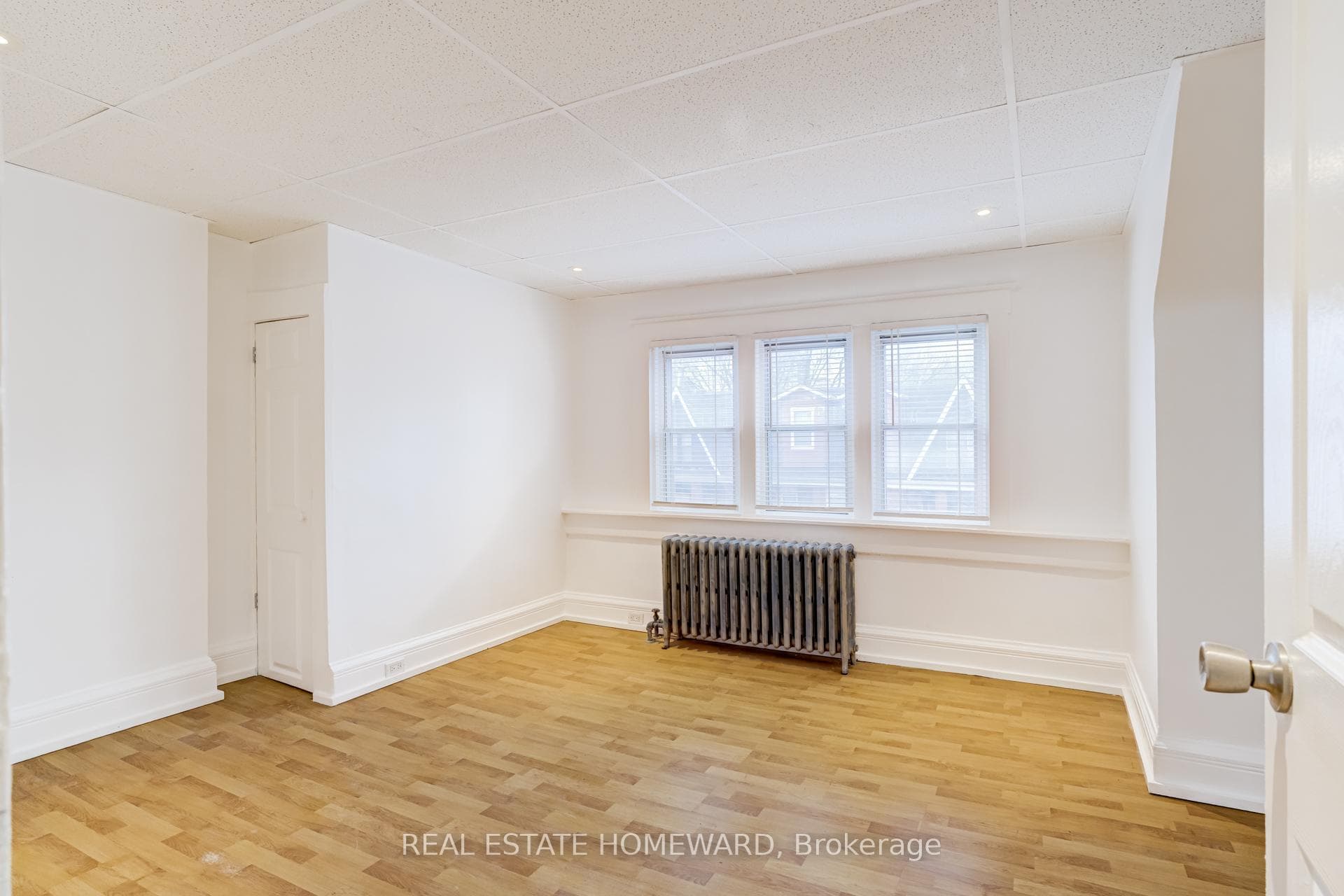 208 Ontario Street Unit Upper photo 22