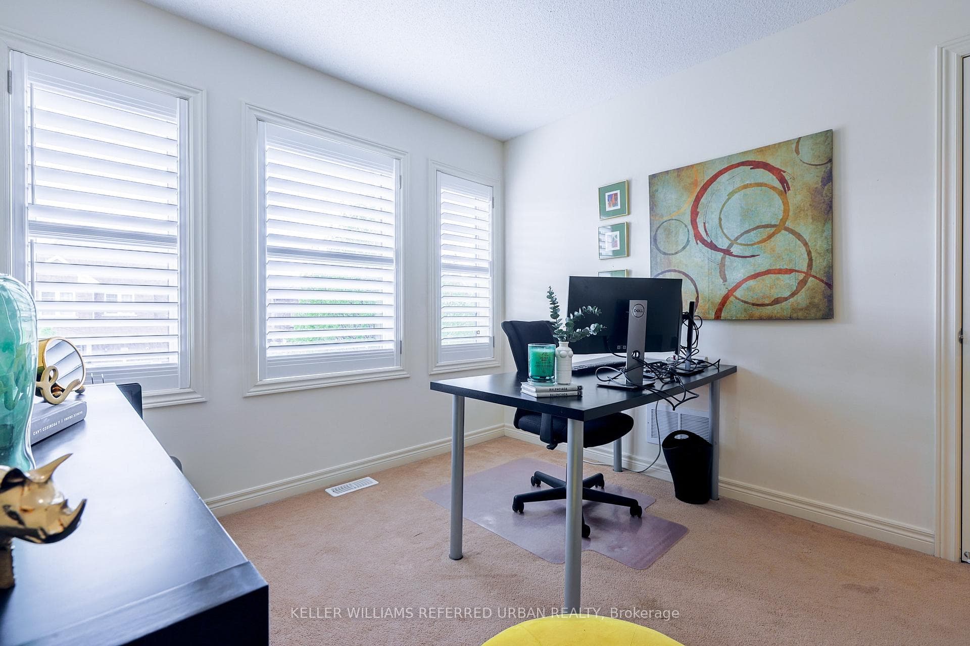 23 Fitzroy Avenue photo 29