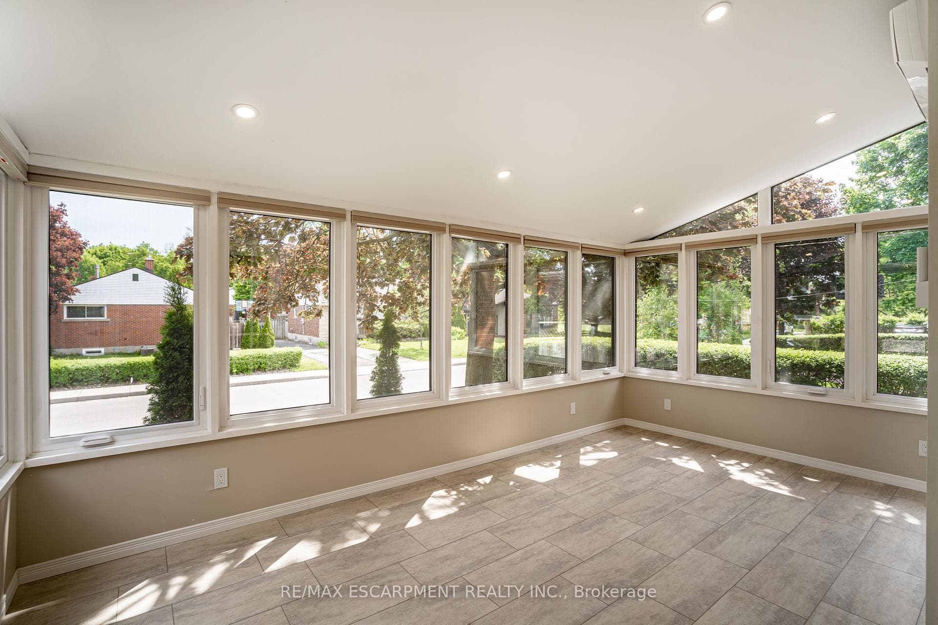 19 Dunning Court photo 11