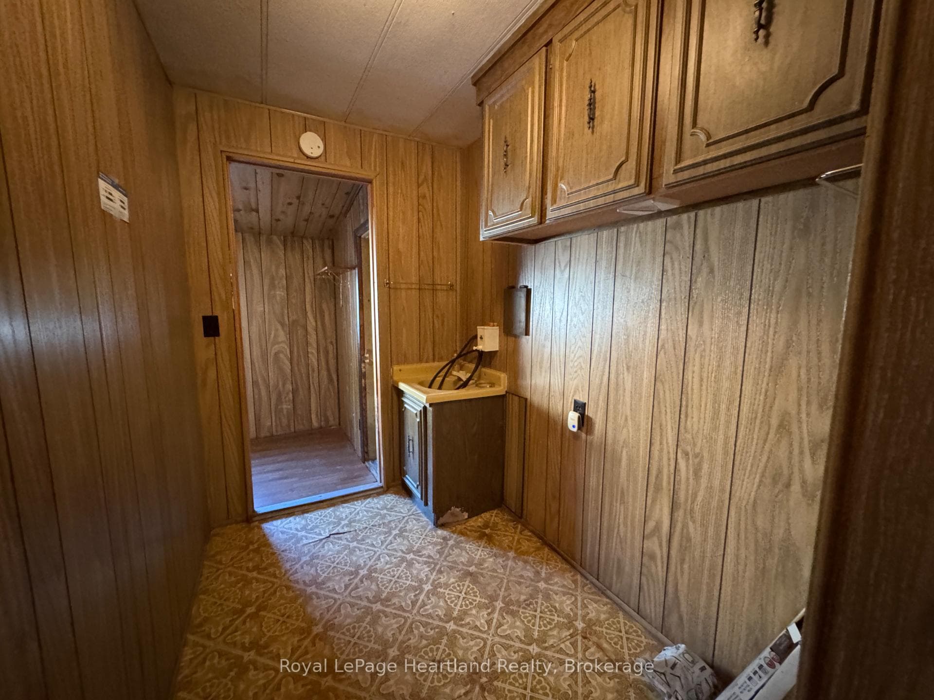 4 Trailer Park Road photo 10