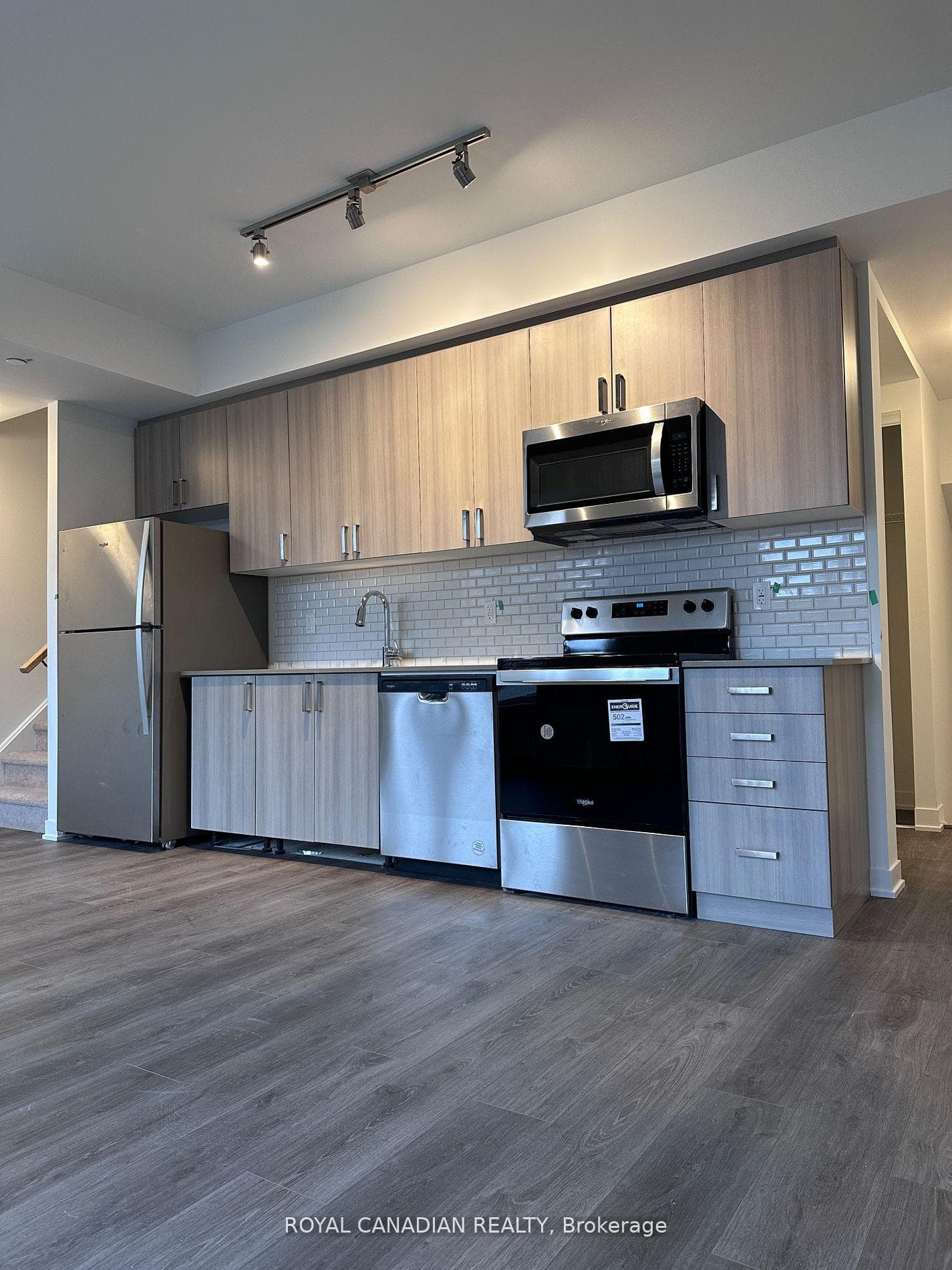 4015 Hickory Drive Unit 16 photo 3