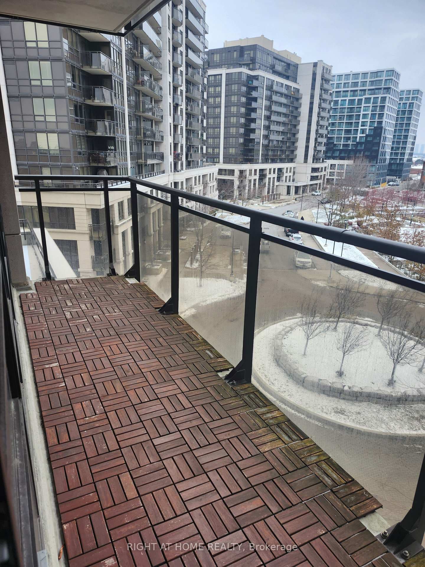 1060 Sheppard Avenue Unit 519 photo 12