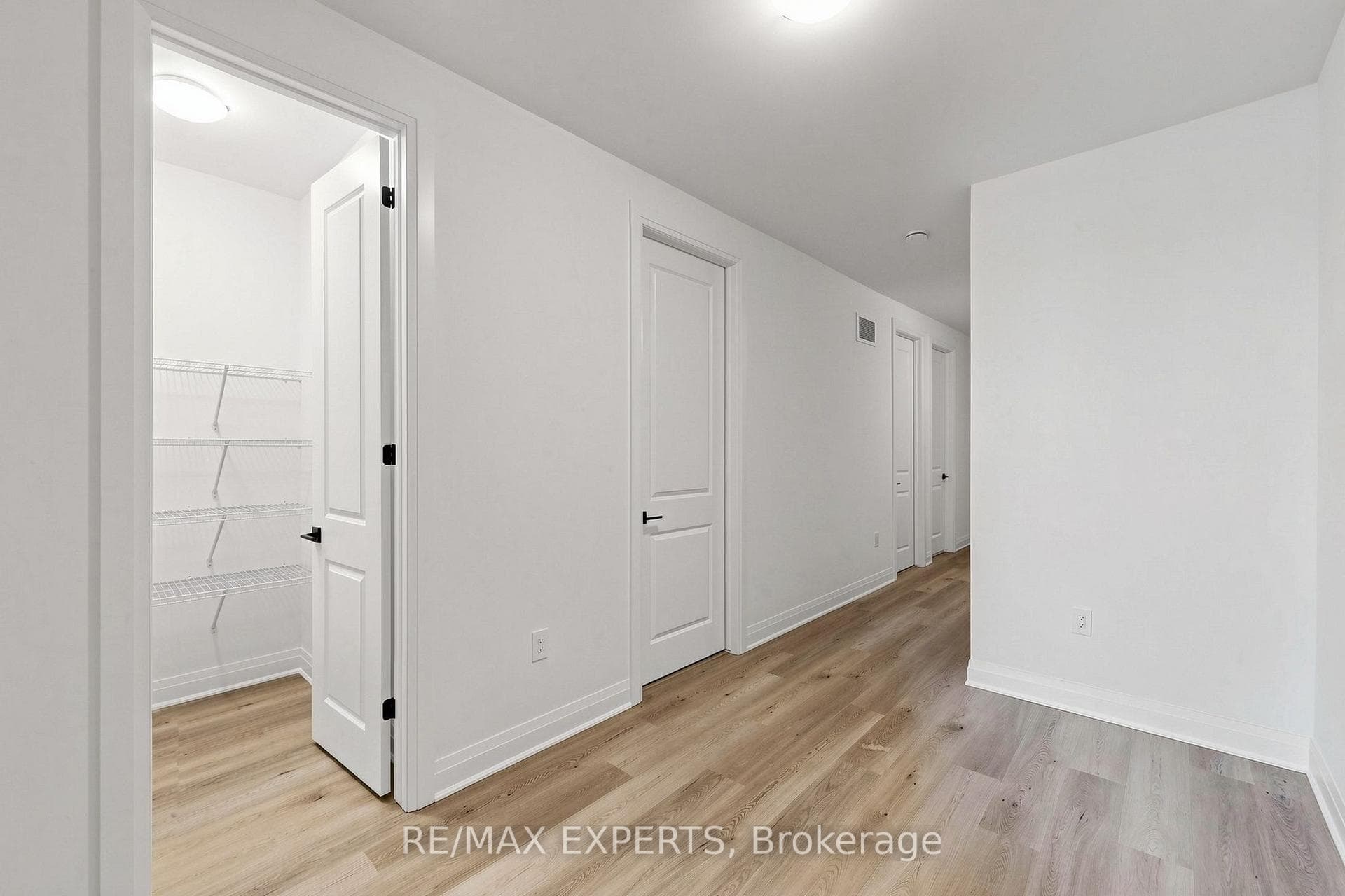 1761 Mineral Springs Way photo 18