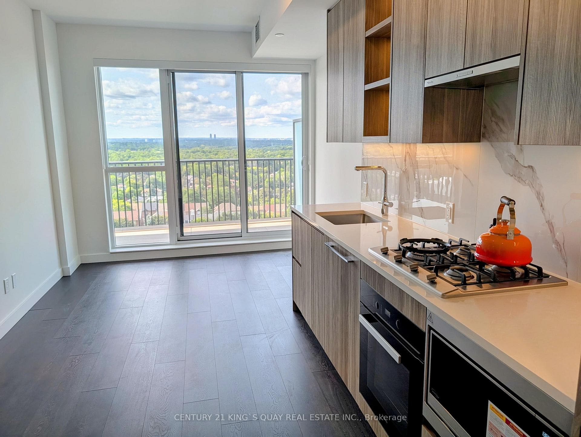 68 Esther Shiner Boulevard Unit 1809 photo 9