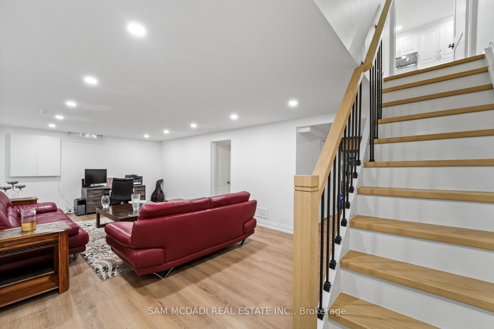 2290 Devon Road photo 22