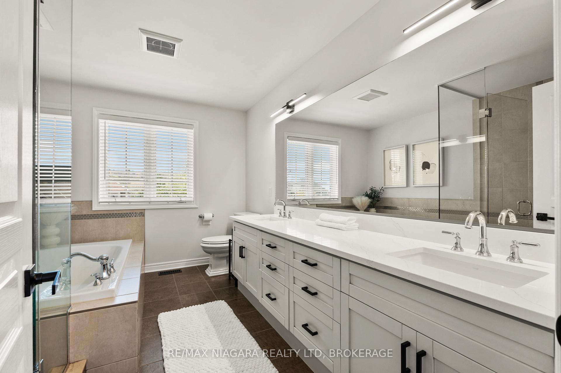 24 Red Haven Drive photo 22