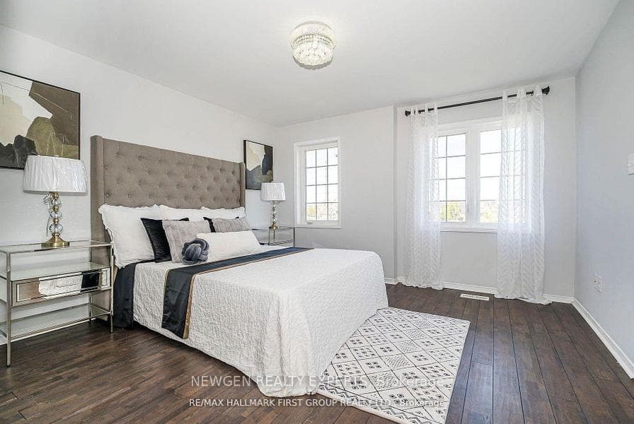 527 Rossland Road photo 11