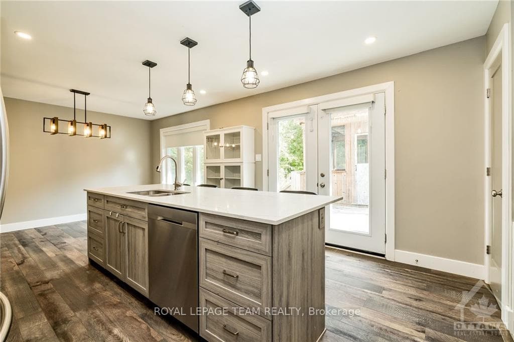 865 ROCK Road photo 10