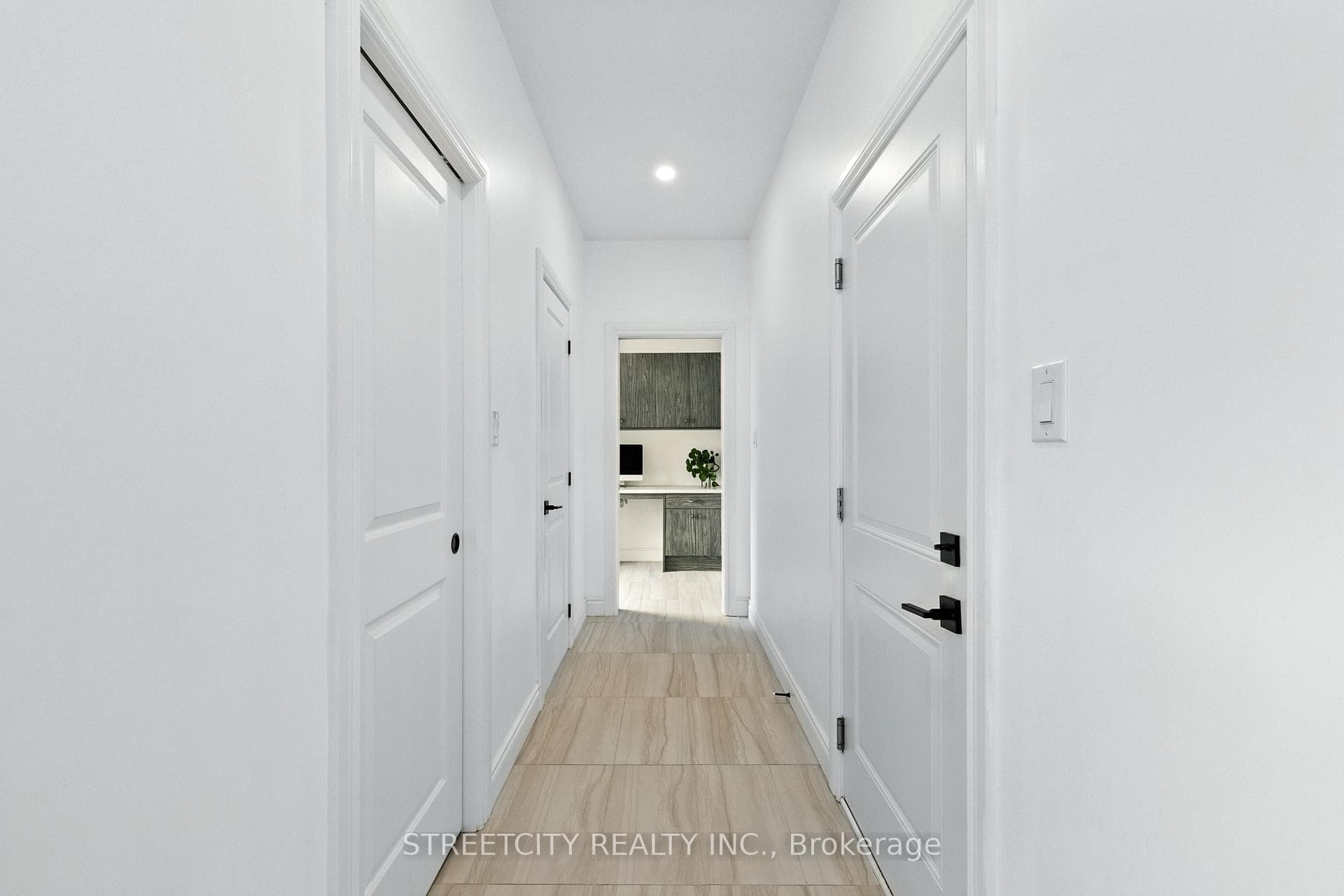 1616 Henrica Avenue photo 17