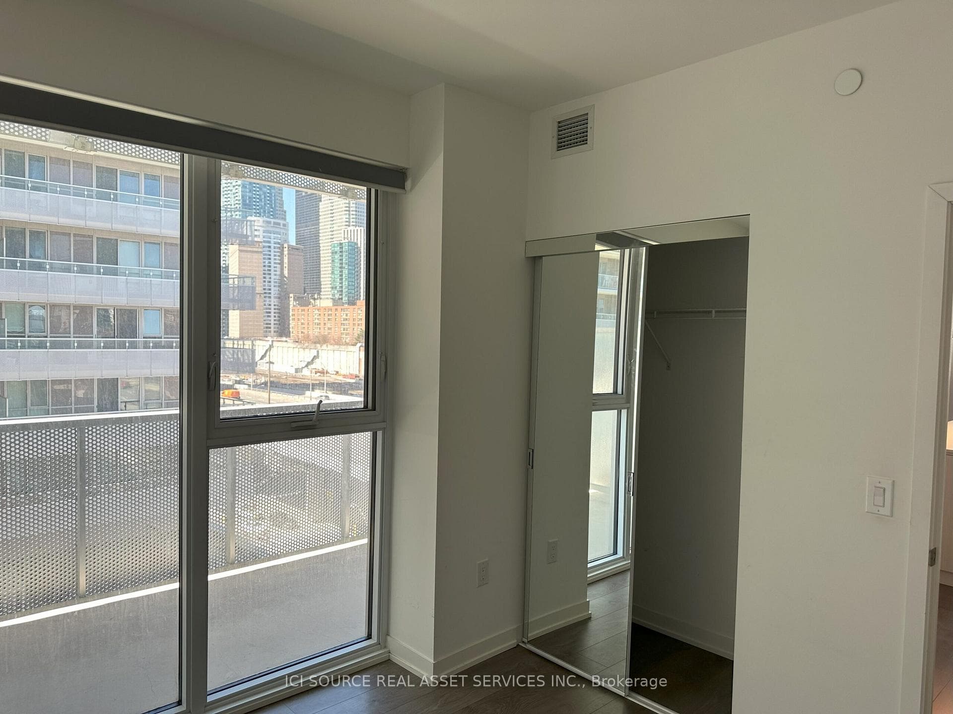 20 Richardson Street Unit 617 photo 8