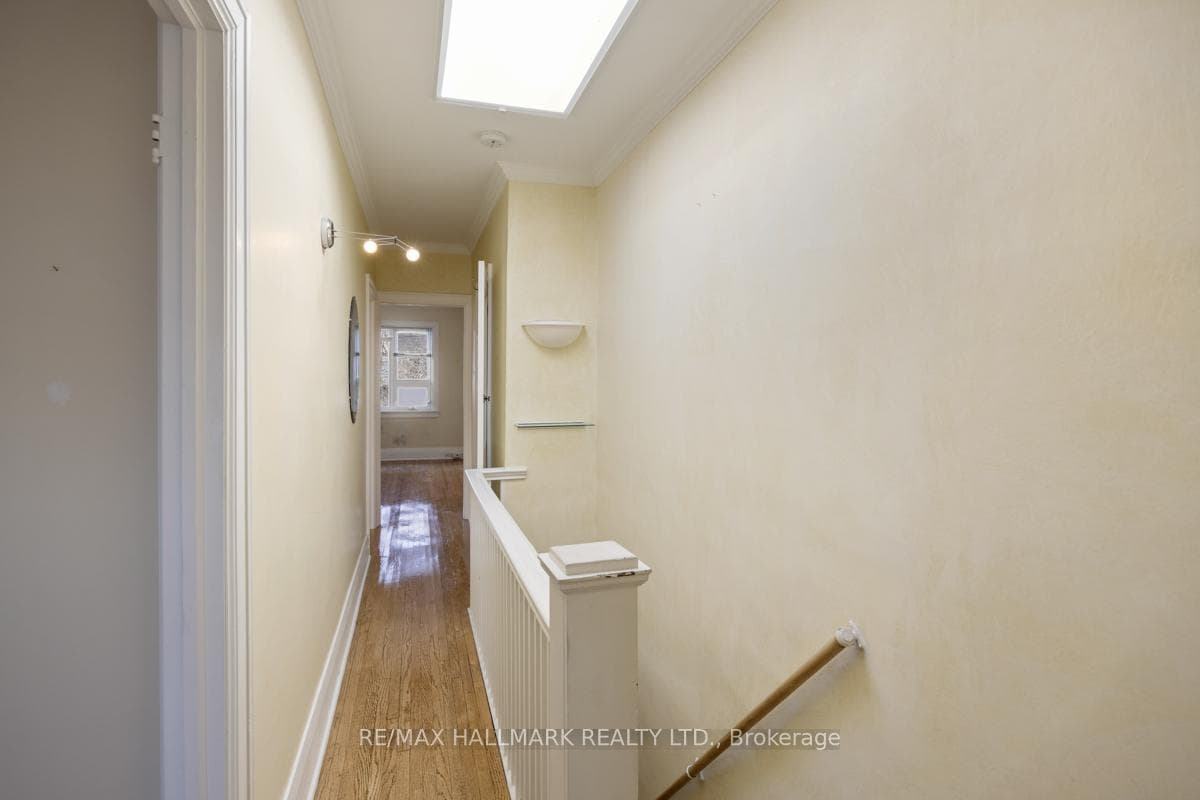 549 Milverton Boulevard photo 19