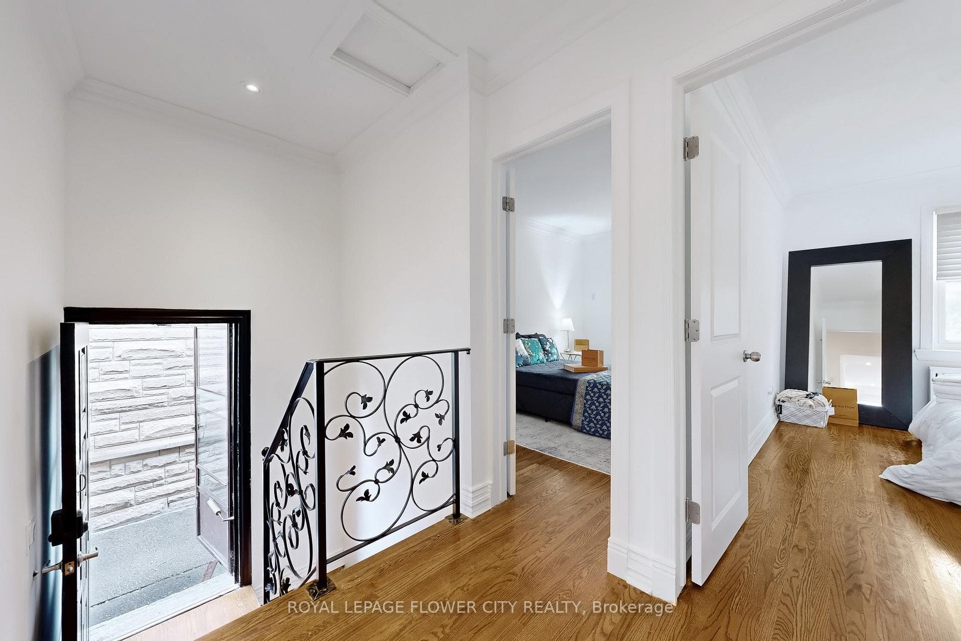 105 Livingstone Avenue photo 19