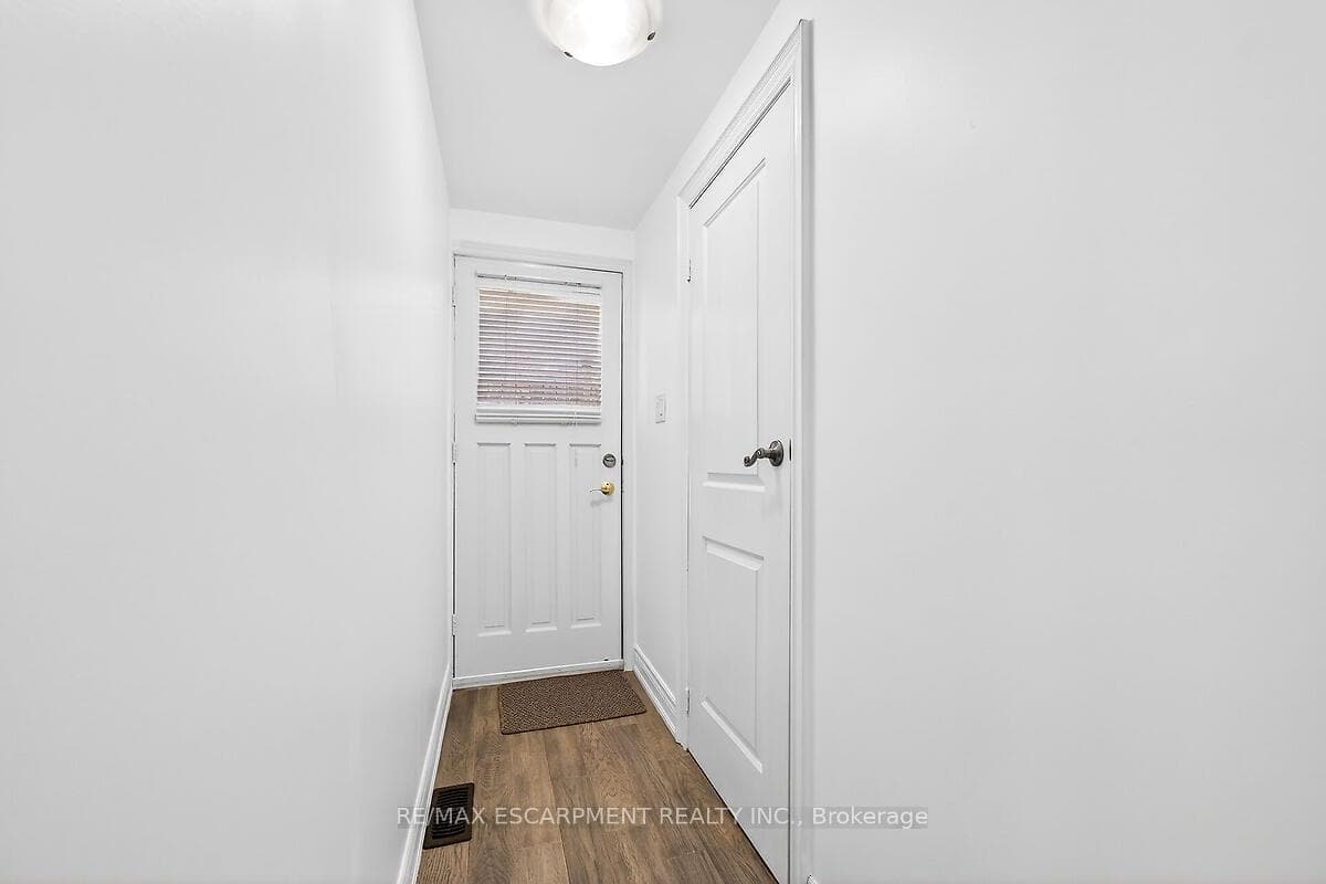 28 Tara Court photo 44