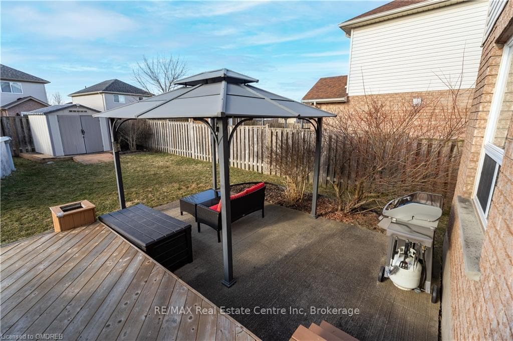 59 BEARDMORE Crescent photo 35