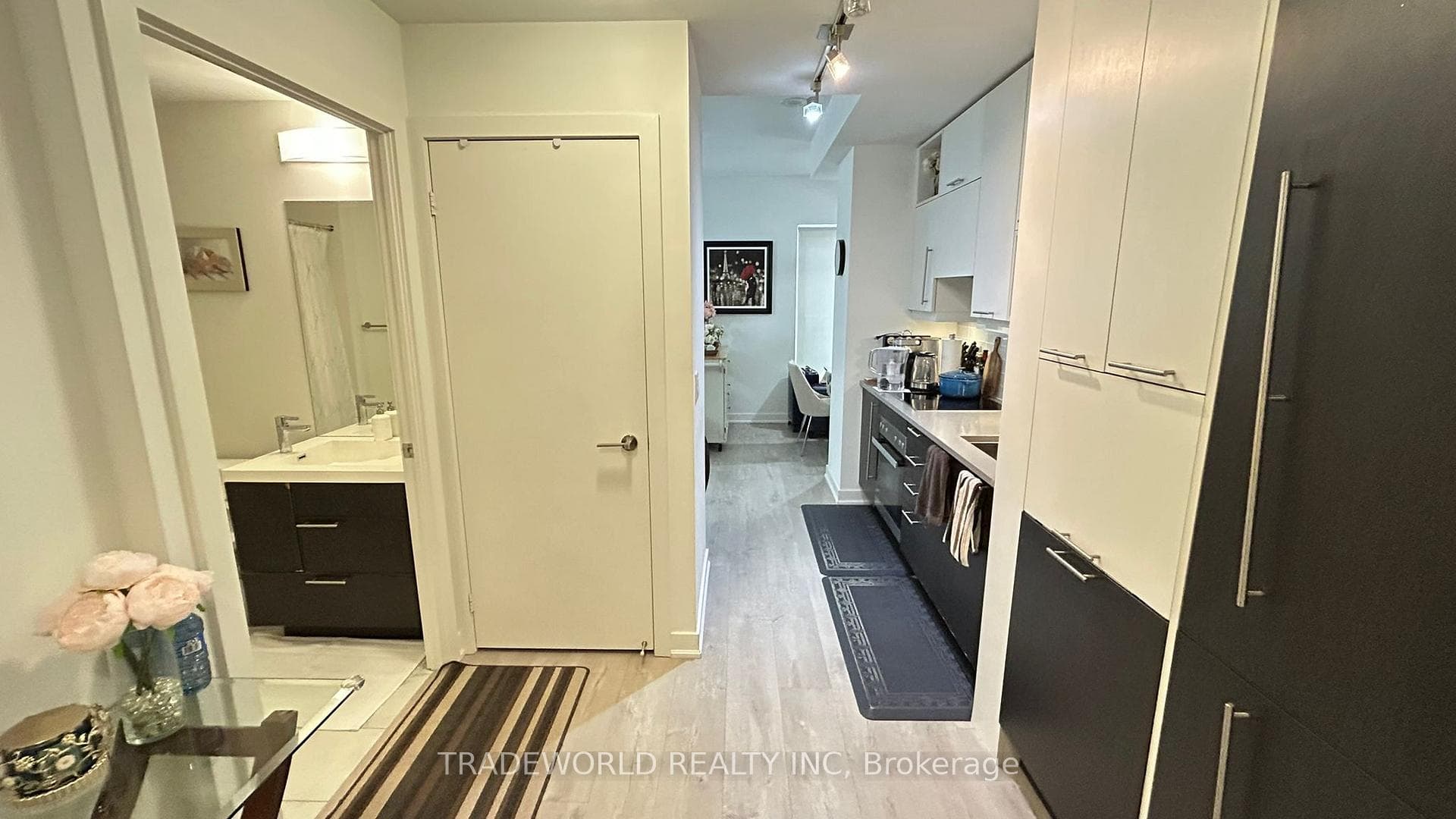 30 Nelson Street Unit 701 photo 3