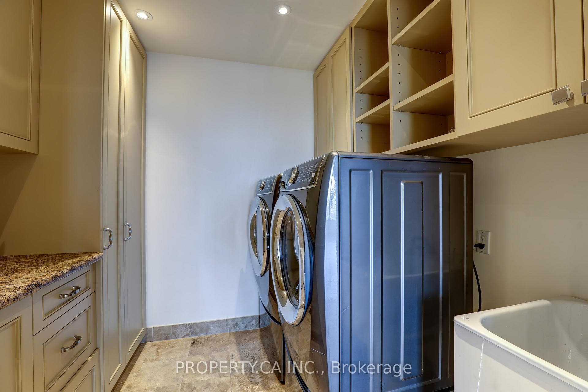 2045 Lake Shore Boulevard Unit 3701 photo 22