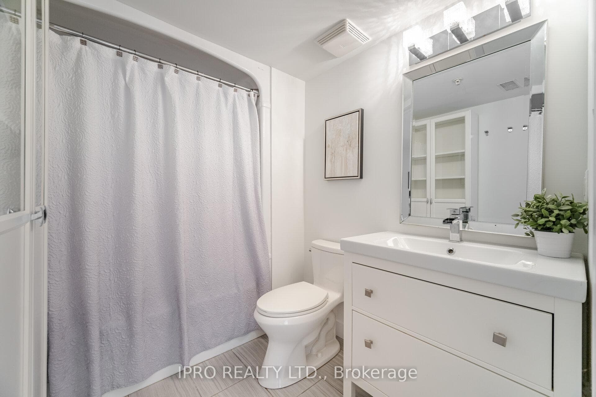 1411 Walker's Line Unit 406 photo 18