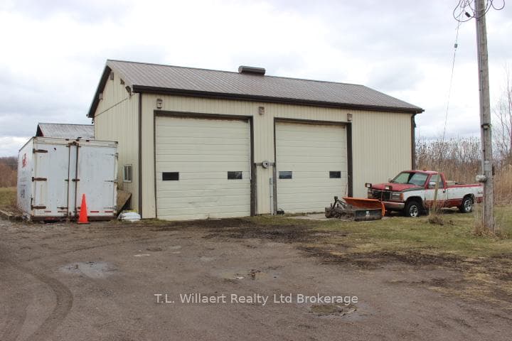 25130 Argyle Line photo 33