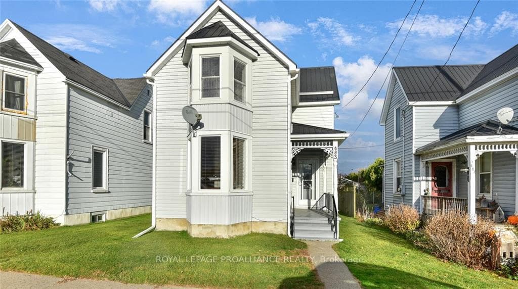 483 VICTORIA Street photo 1