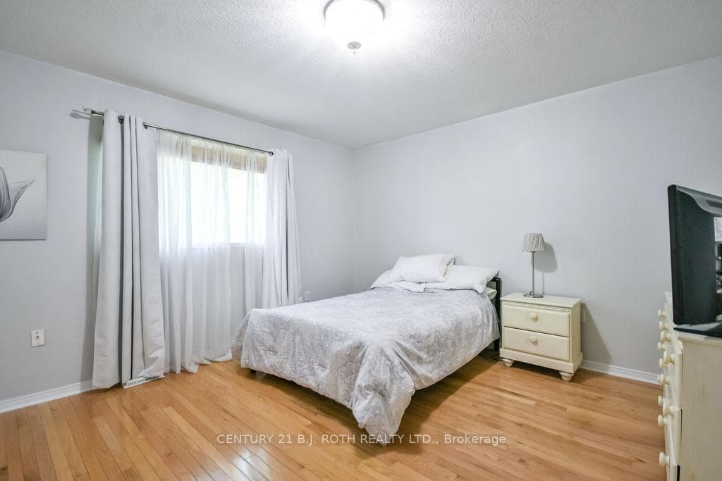 53 FOREST DALE Drive photo 13