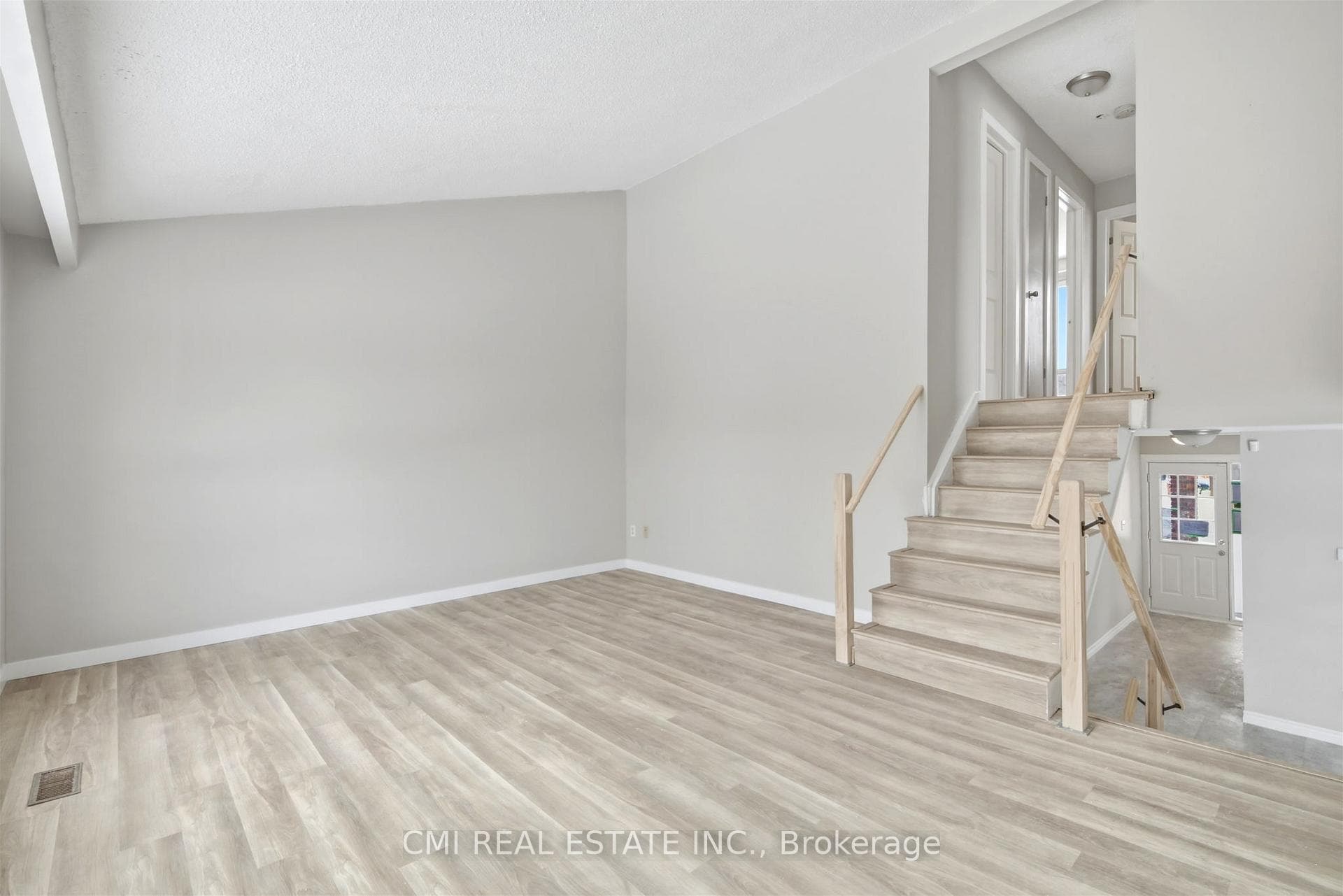 47 Carter Drive photo 23