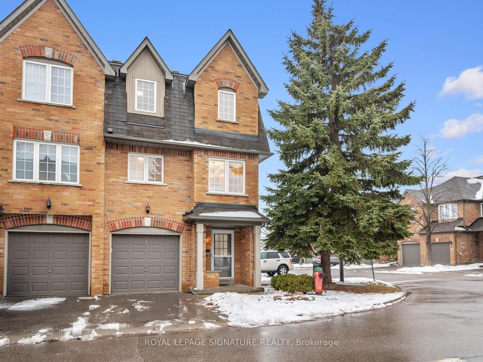 6400 Lawrence Avenue photo 3