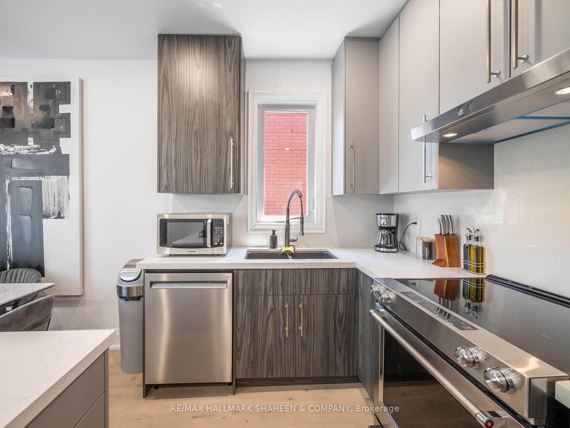 357 Euclid Avenue Unit A photo 6