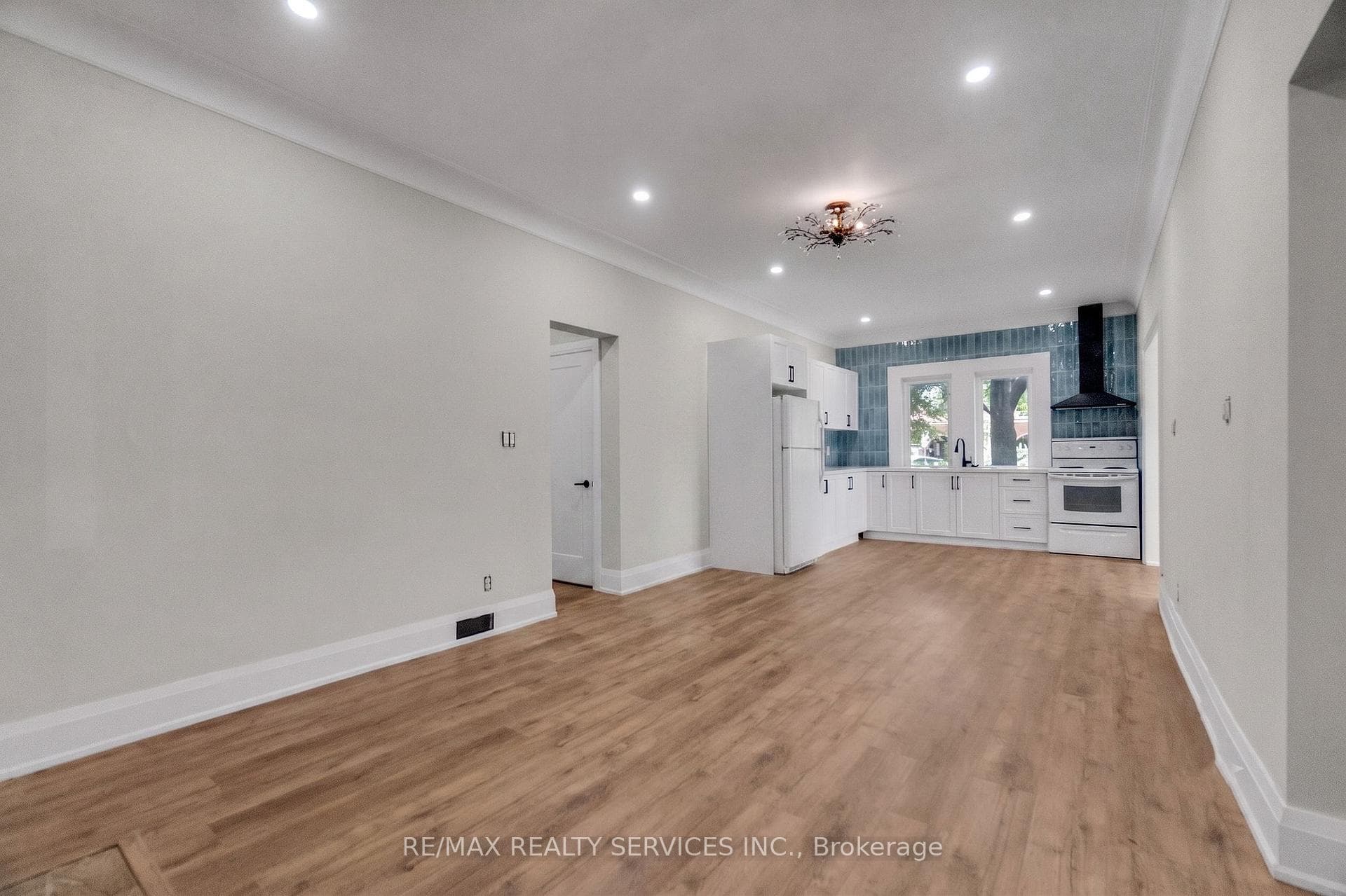939 Beach Boulevard Unit 2 photo 13