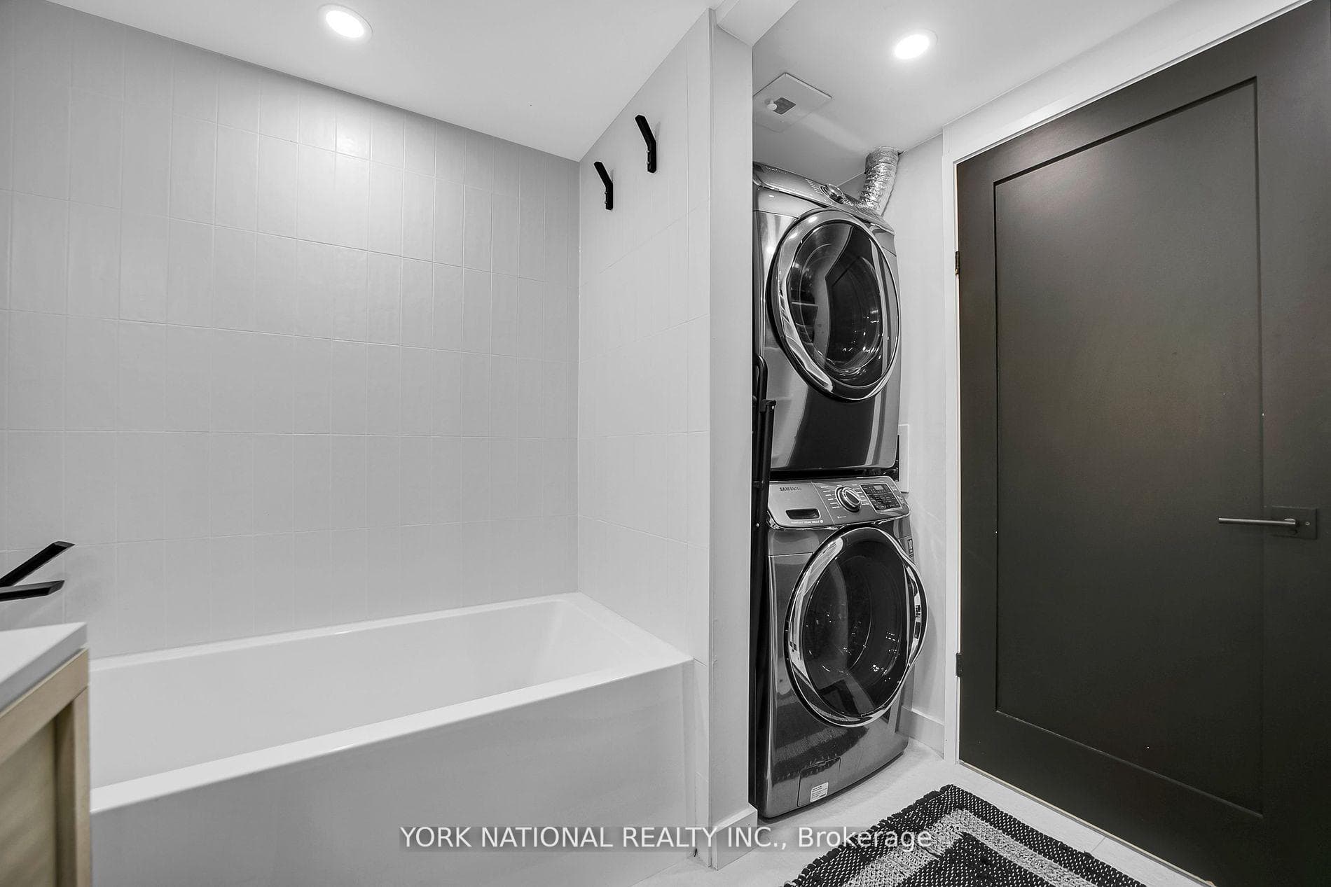 637 Lake Shore Boulevard Unit 417 photo 17