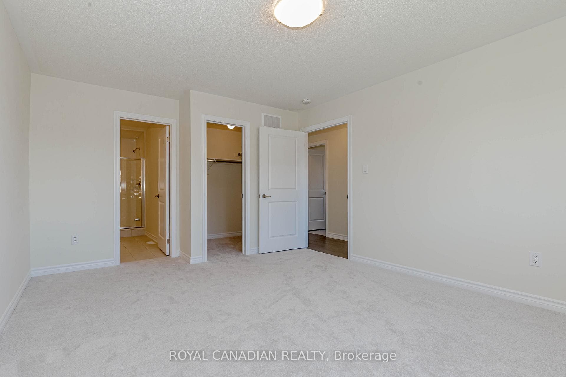 2 Molnar Crescent photo 25