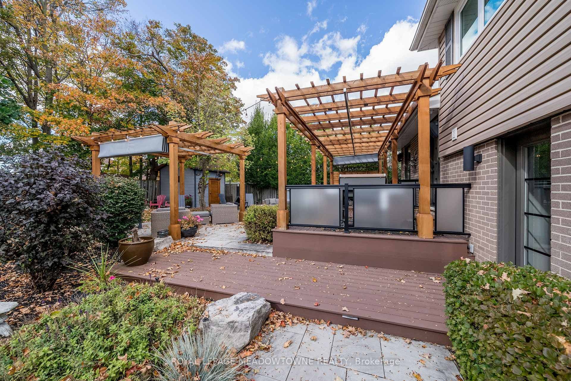 71 Joycelyn Crescent photo 35