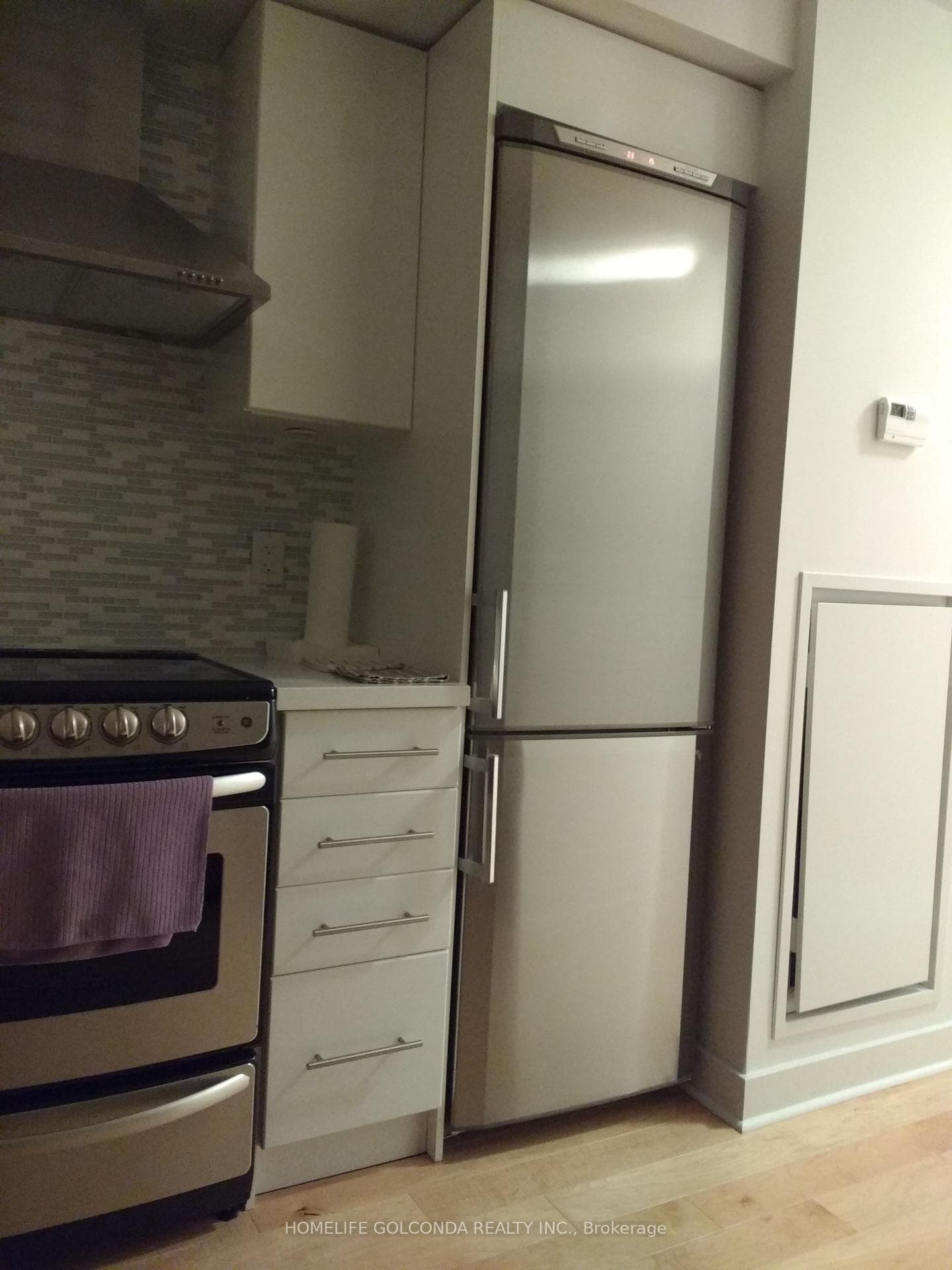 58 Orchard View Boulevard Unit 804 photo 9