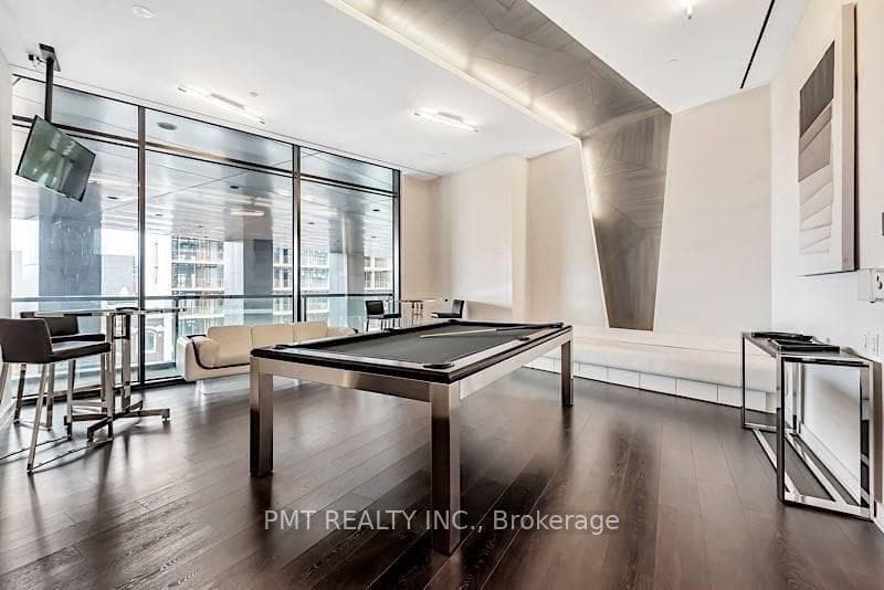 125 Peter Street Unit 2711 photo 18