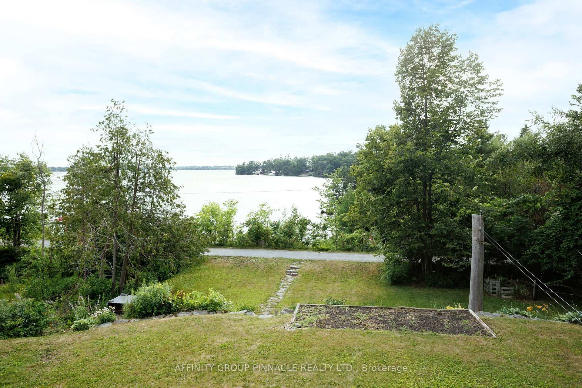 183 Louisa Street photo 47