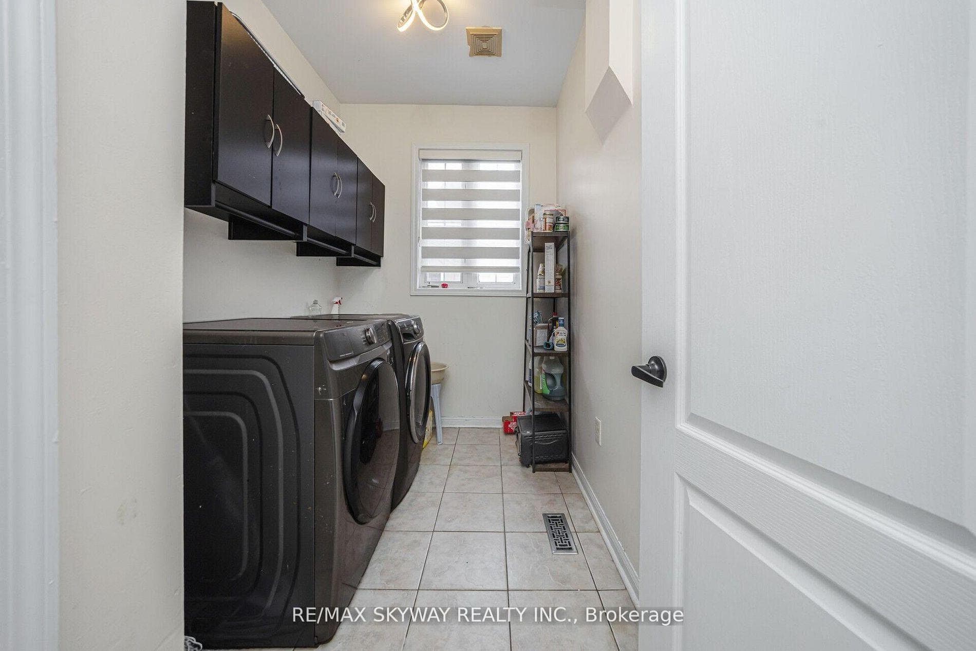104 Whitwell Drive photo 5