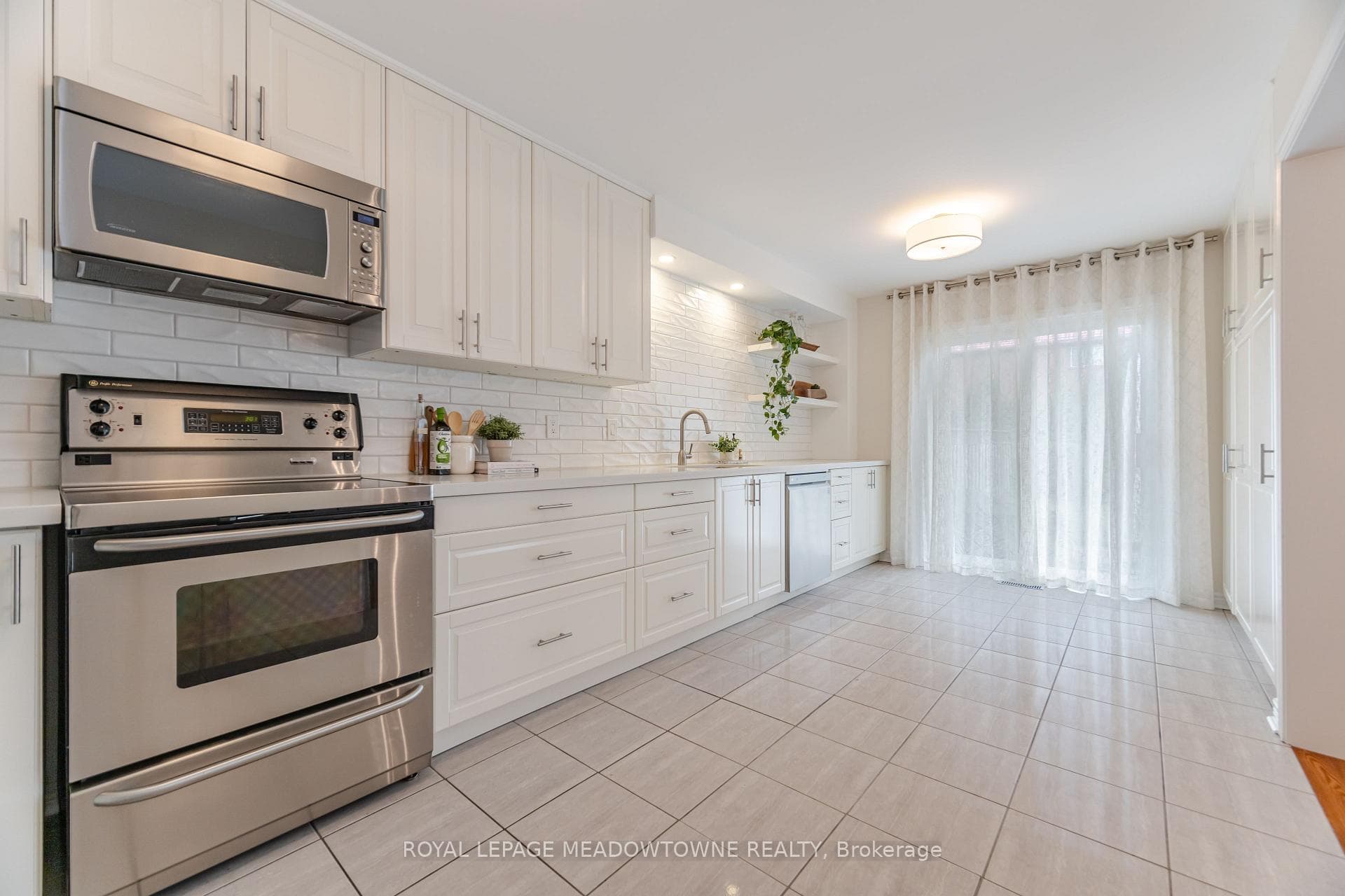 6436 Seaver Road photo 11
