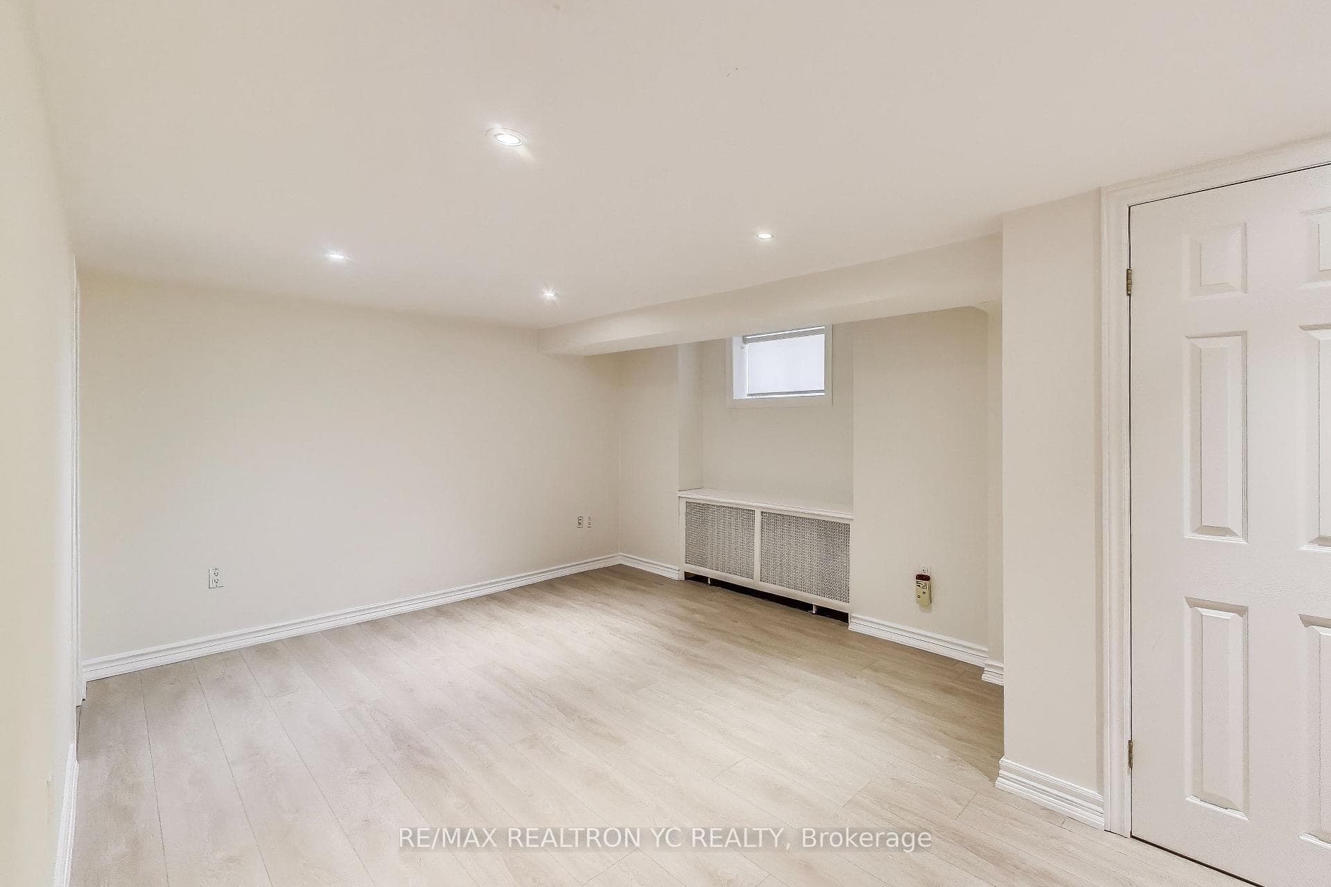 11 Donegall Drive photo 20